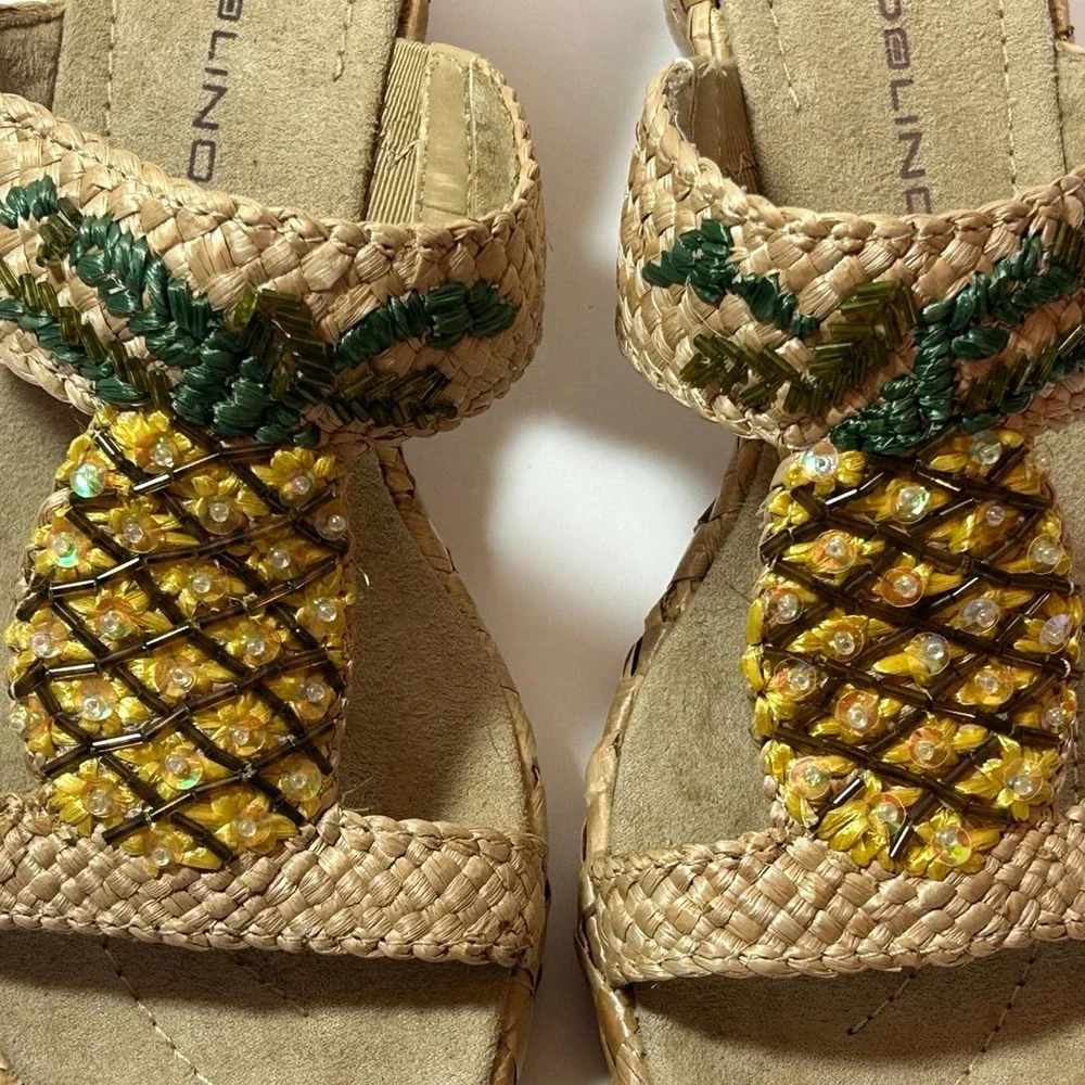 Bandolino~Women’s‎ 7 1/2” Pineapple Whimsical Weaved Wedge Sandals
